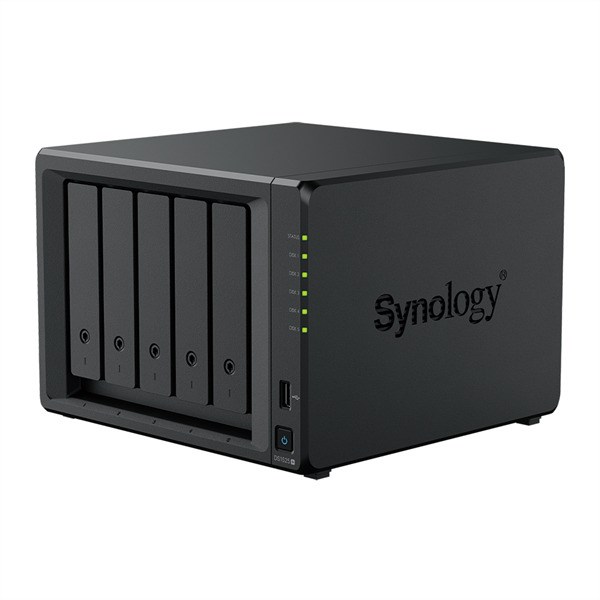 Сетевое хранилище  Synology DS1525+ 130816
