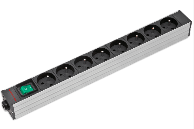 Блок розеток 19", 8 розеток SYSMATRIX PD 0802.000 137021