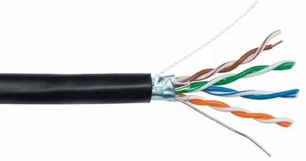 Кабель витая пара F/UTP 5e кат. 4 пары Neomax NM721032-P 138078