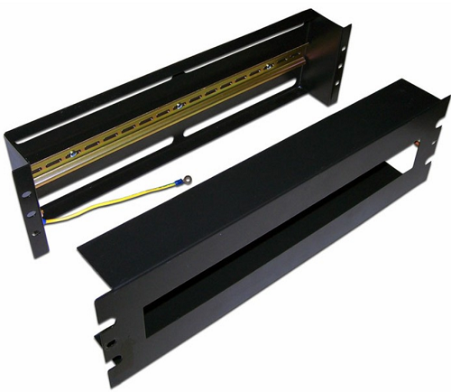 Панель  TWT TWT-CB-DINRL/3U 144413