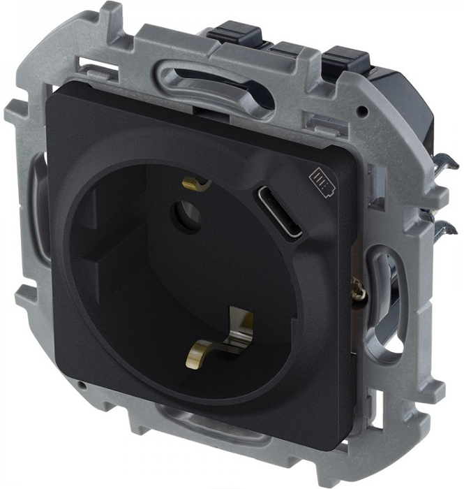 Розетка  Legrand 673773 157120