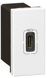 Розетка  Legrand 077589 157170